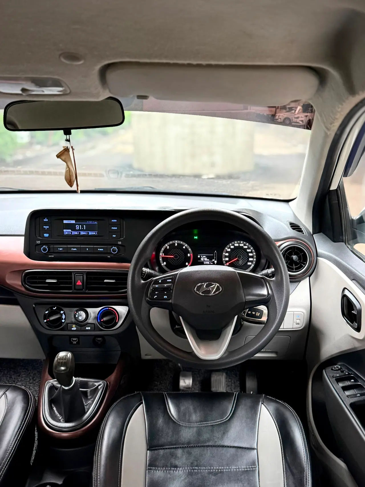 Hyundai Aura (2020) 12