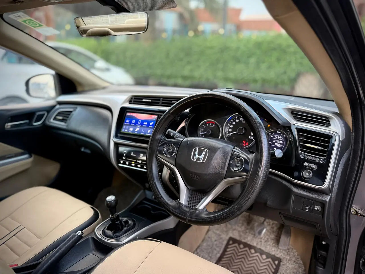 Honda City (2017) 12