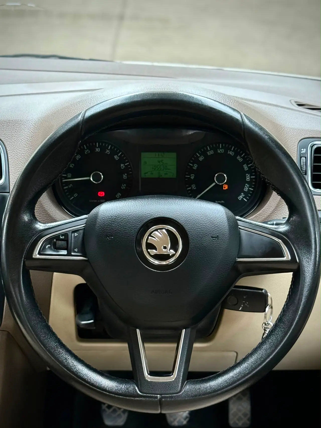 Skoda Rapid (2013) 9