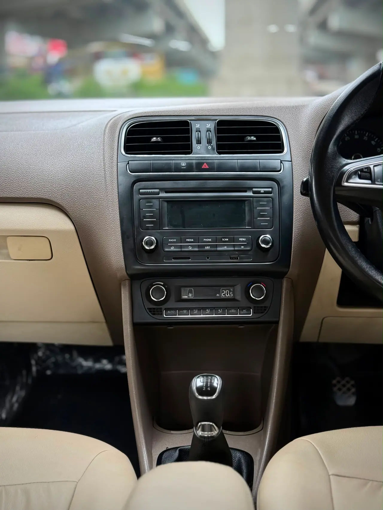 Skoda Rapid (2013) 14