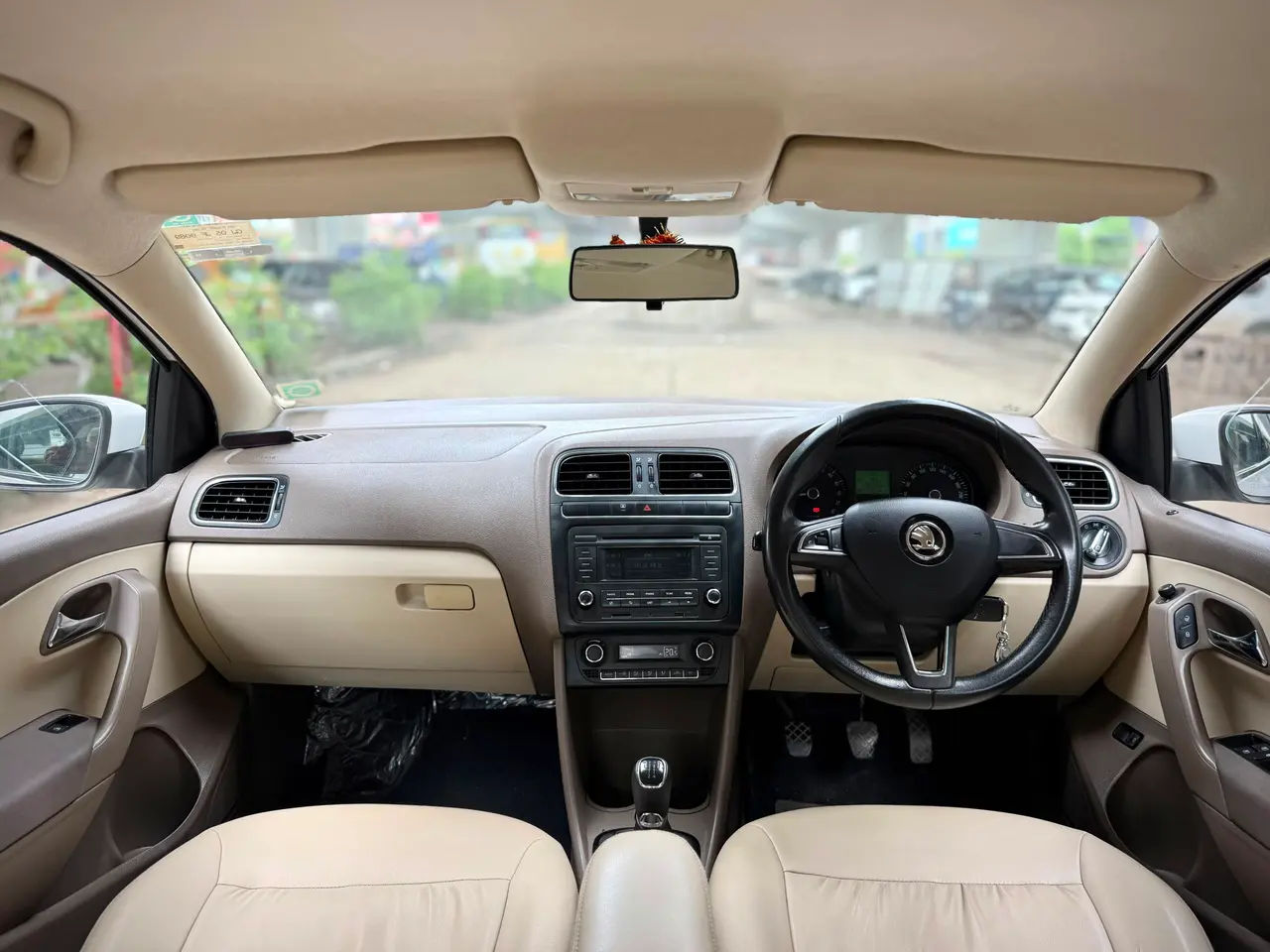 Skoda Rapid (2013) 17