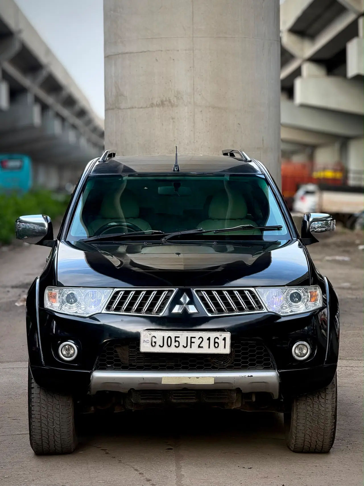 MITSUBISHI PAJERO SPORT (2014) 3
