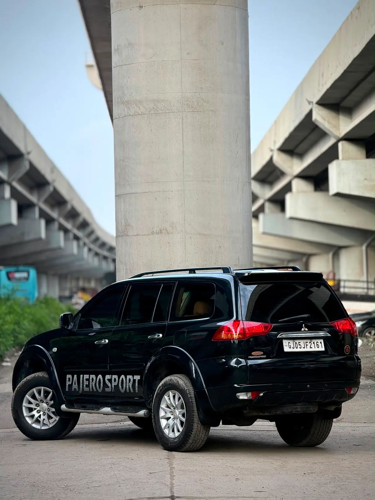 MITSUBISHI PAJERO SPORT (2014) 4