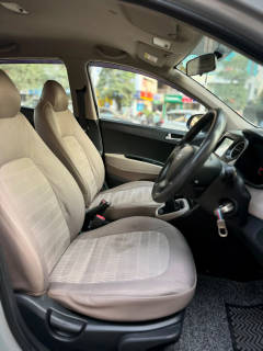 Hyundai Xcent (2018) 8