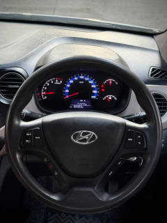 Hyundai Xcent (2018) 9