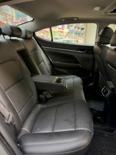 Hyundai ELANTRA (2018) 6