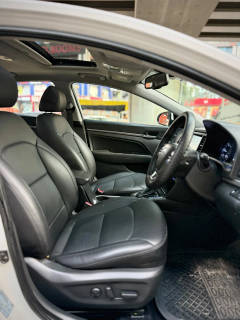 Hyundai ELANTRA (2018) 7