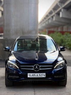 MERCEDES C220 D (2015) 3
