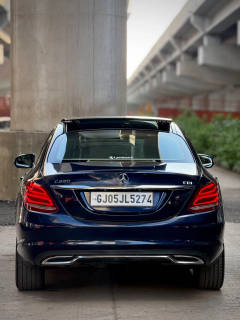 MERCEDES C220 D (2015) 6