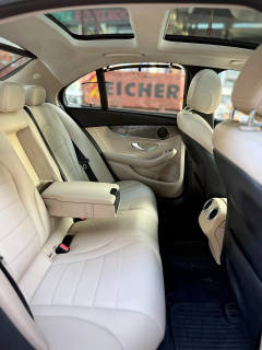 MERCEDES C220 D (2015) 7