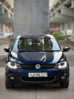 Volkswagen Jetta (2014) 3