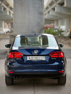Volkswagen Jetta (2014) 6