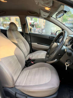 Hyundai Xcent (2018) 8