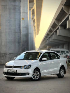 Volkswagen Vento (2012) 2