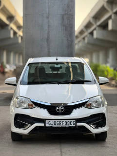 Toyota Etios (2017) 3