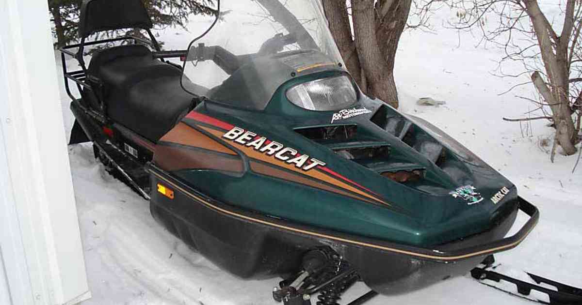 Запчасти на снегоход артикет. Arctic Cat Bearcat 550. Arctic Cat Bearcat 440. Arctic Cat 550 снегоход. Снегоход Arctic Cat Bearcat 340.