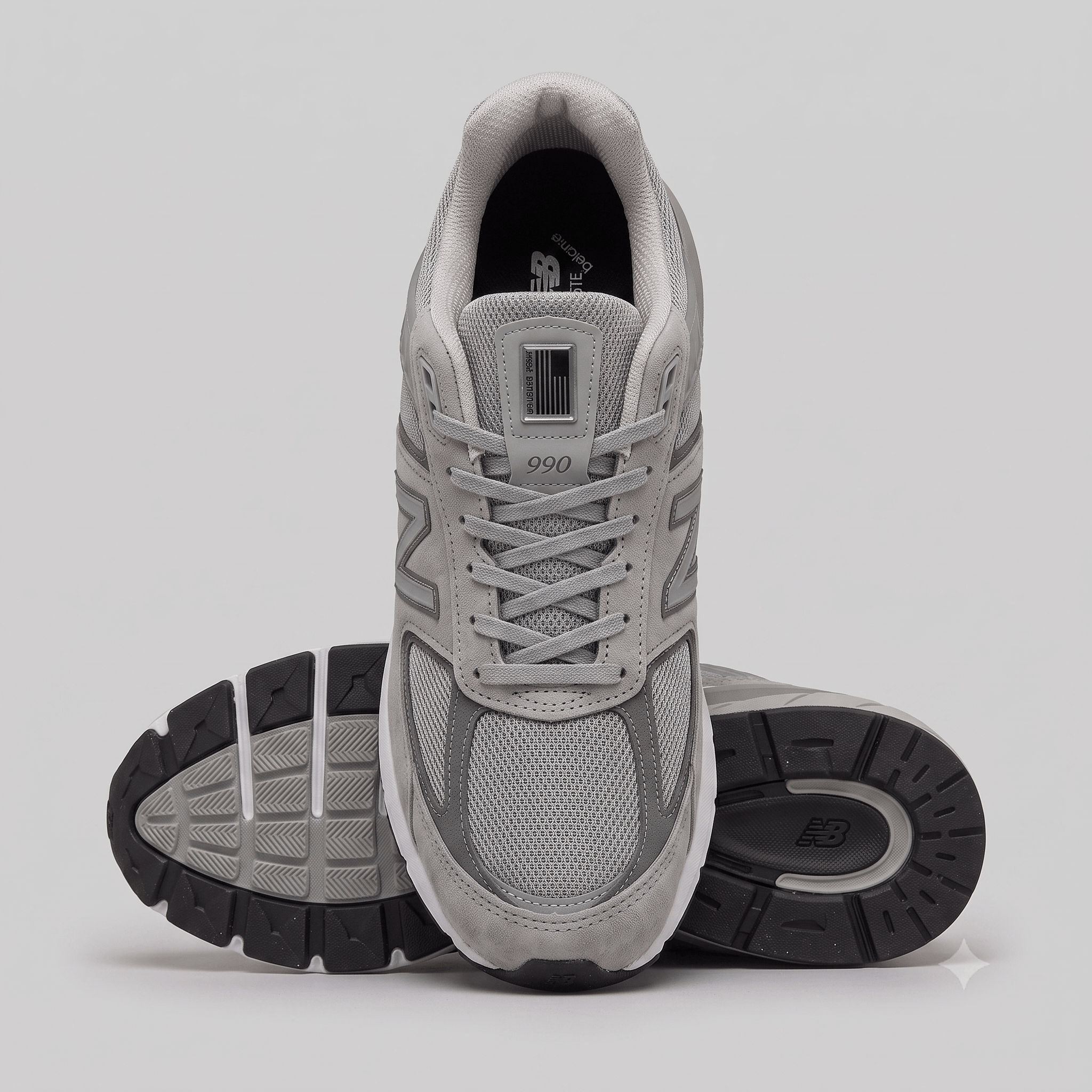 New Balance 990v5 Grey