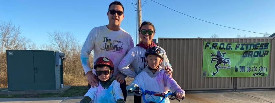 Kickin' it Route 66 Color Run 5k