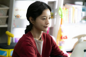 Ким Джи-ён, 1982 года рождения (Кадр из фильма 2)