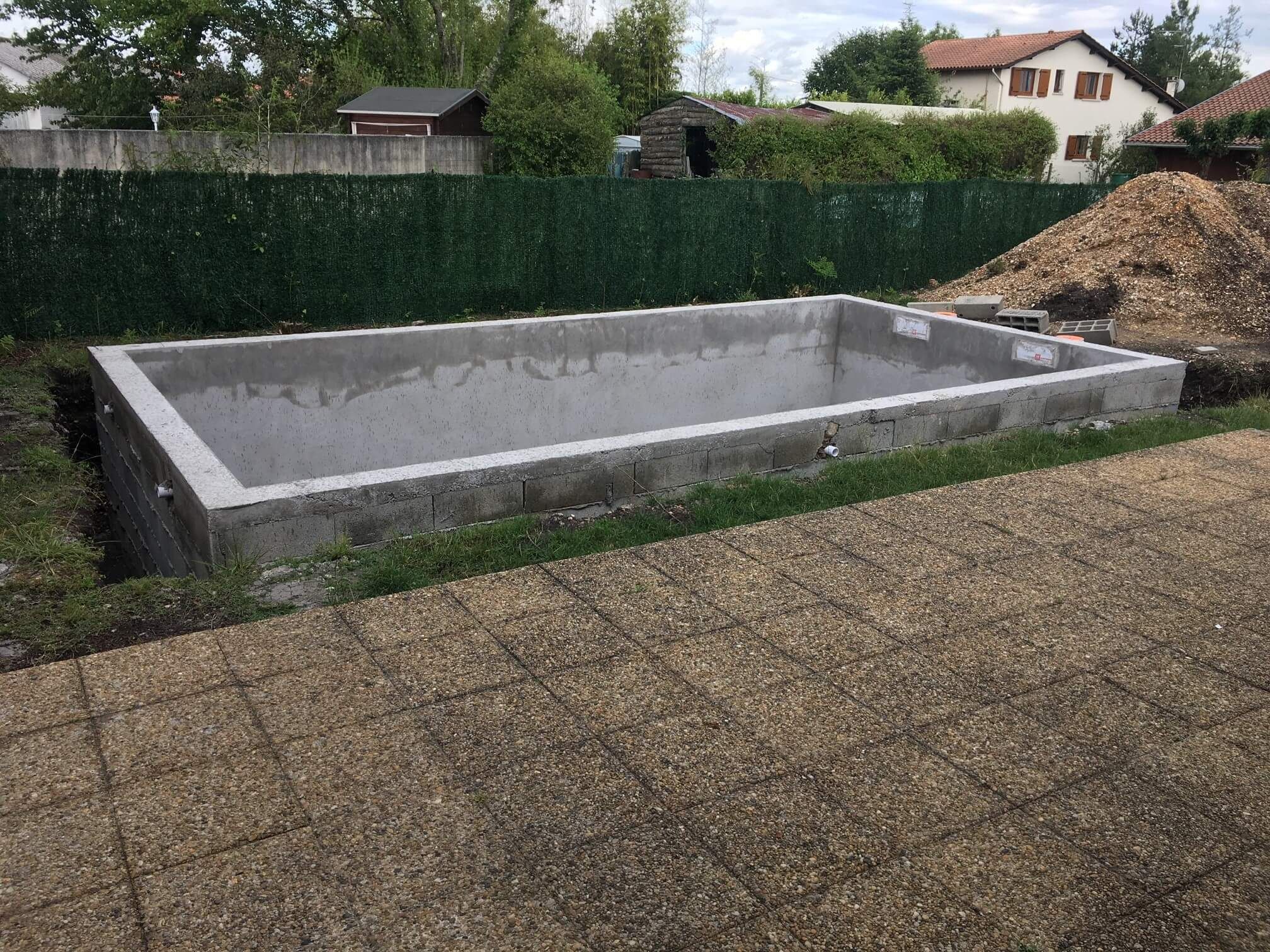 Remblaiement autour de la piscine 1