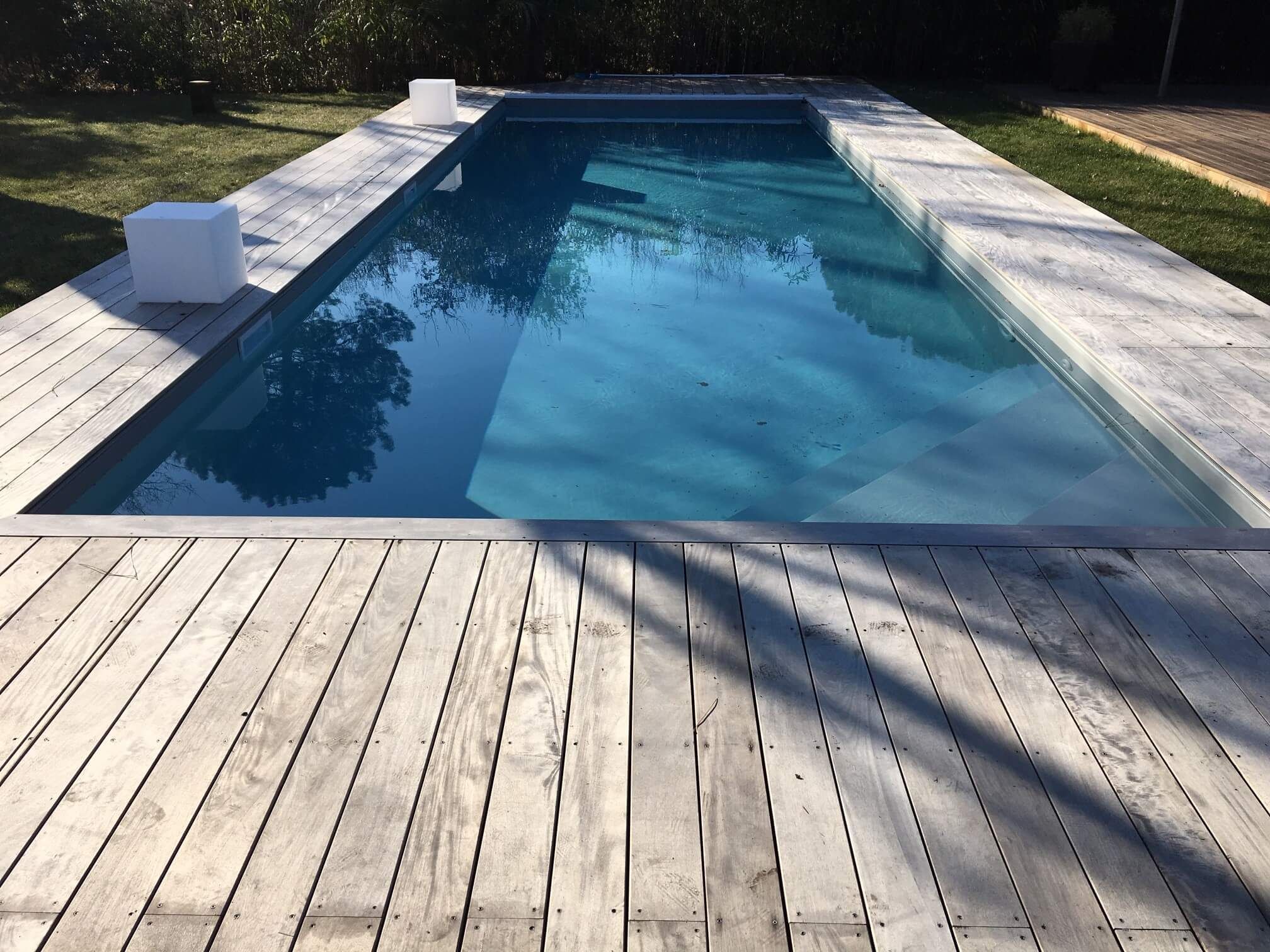 Piscine forme libre, construction piscine Gironde - Aquanov