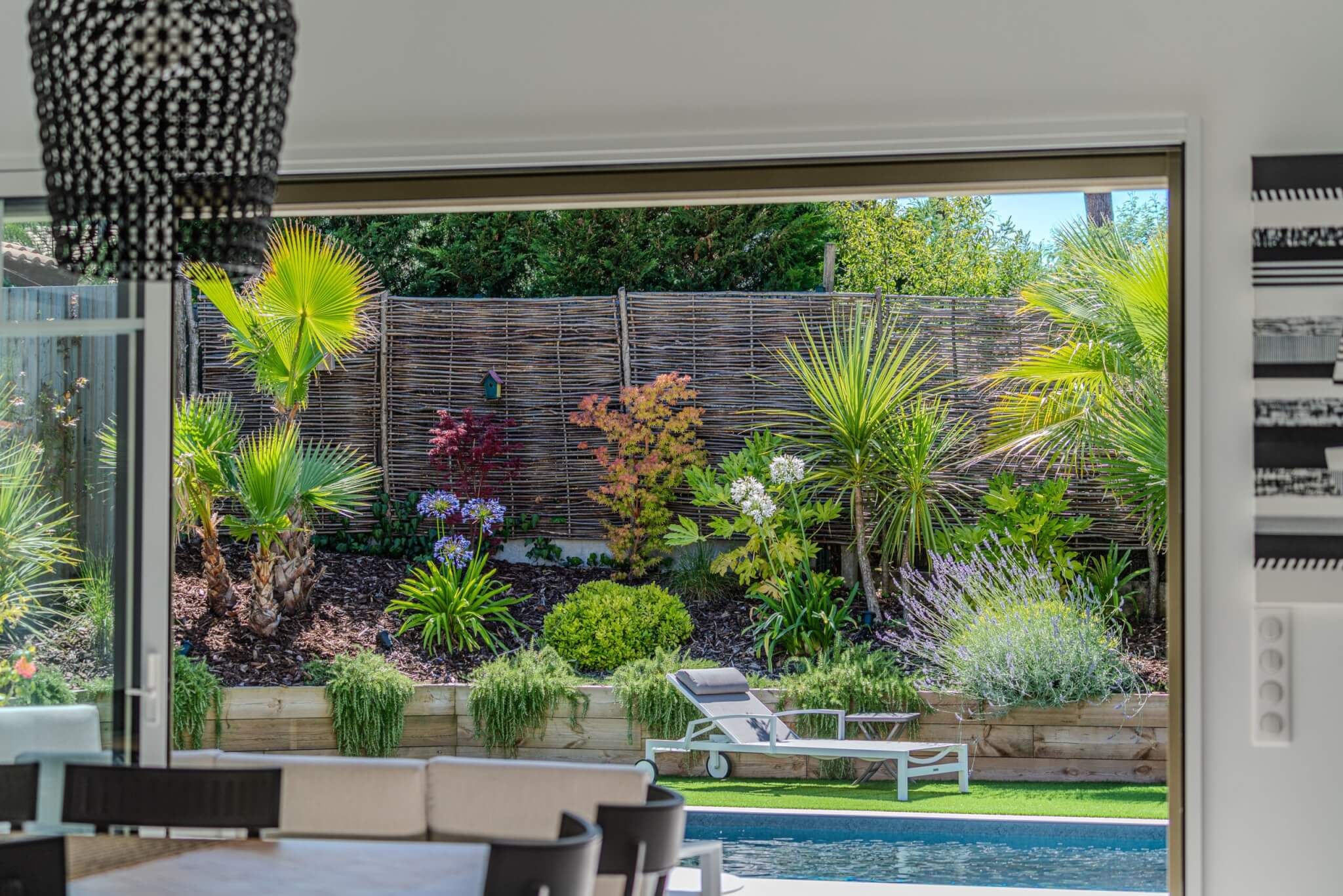 pisciniste à bordeaux, constructeur de piscines sur mesure en plein centre ville.