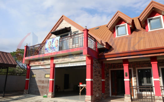 4-Bedroom Luxury House in The Orchard Golf & Country Club, Dasmariñas, Cavite