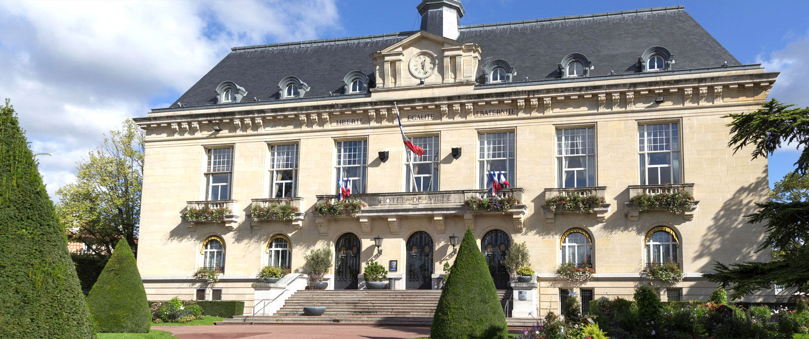 Aulnay Sous Bois Mairie - Volet Roulant - Installation Volet Roulant