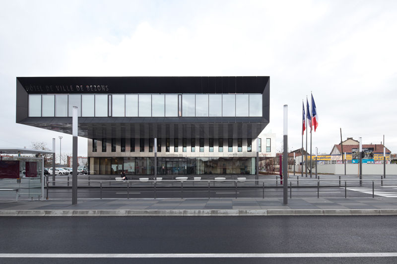 Bezons Mairie - Fenetre - Fenetre De Toit