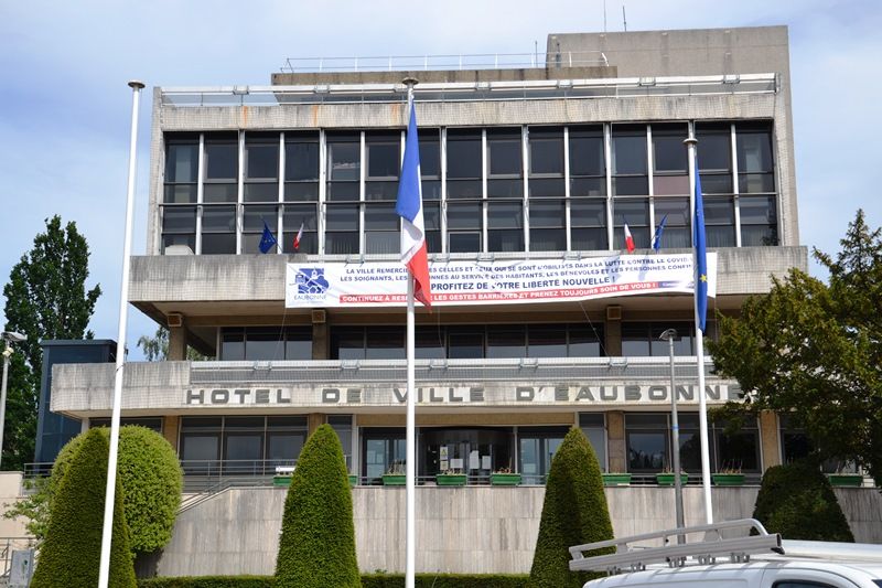 Eaubonne Mairie - Fenetre - Fenetre De Toit