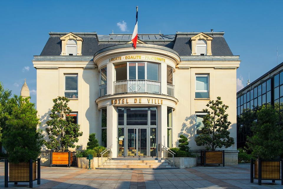 Enghien Les Bains Mairie - Fenetre - Fenetre De Toit