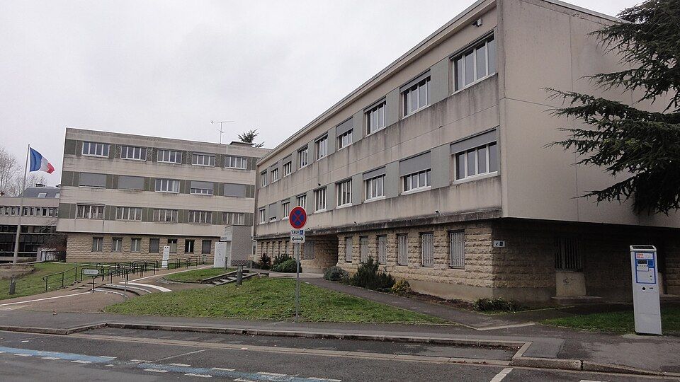 Préfecture De L Oise 60 - Fenetre - Fenetre De Toit