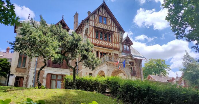Sarcelles Mairie - Fenetre - Fenetre De Toit