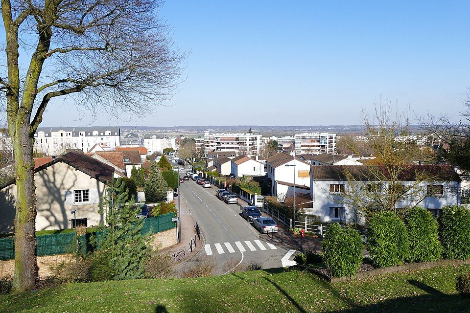 Fontenay Le Fleury - Fenetre - Fenetre De Toit
