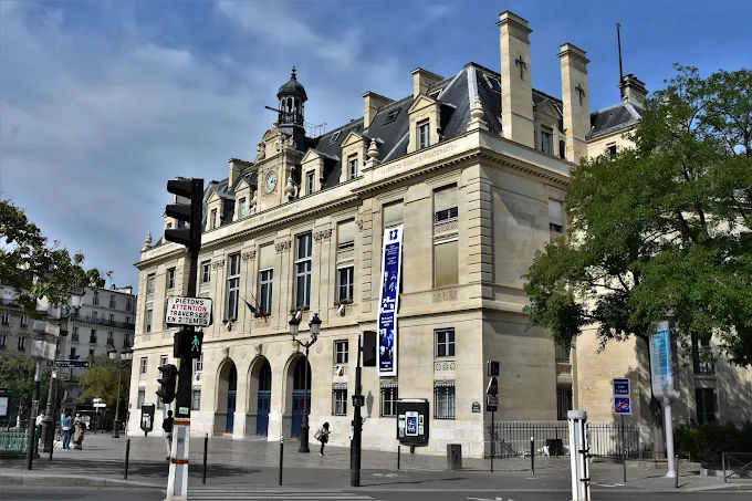 Mairie 75013 - Fenetre - Fenetre De Toit