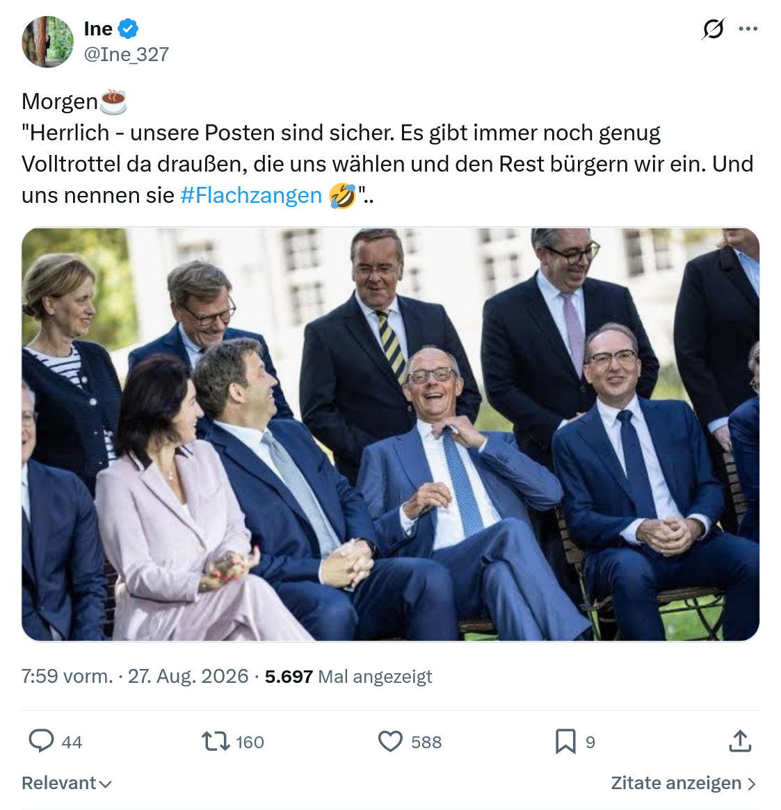 Ine: "Herrlich - unsere Posten sind sicher...