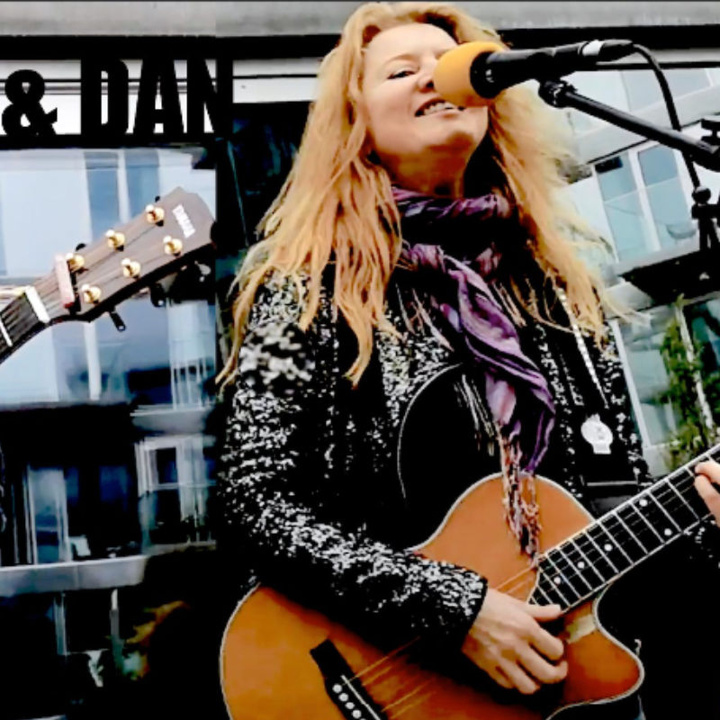 Sue and Dan Duo