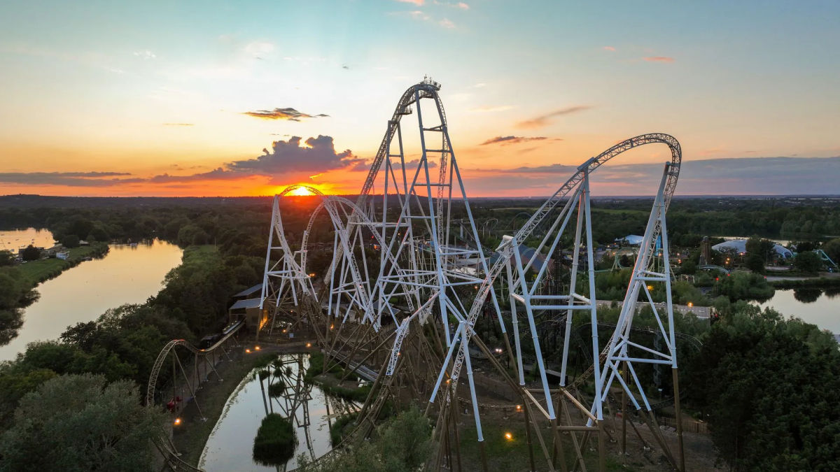 Thorpe Park Resort - Roller coaster night