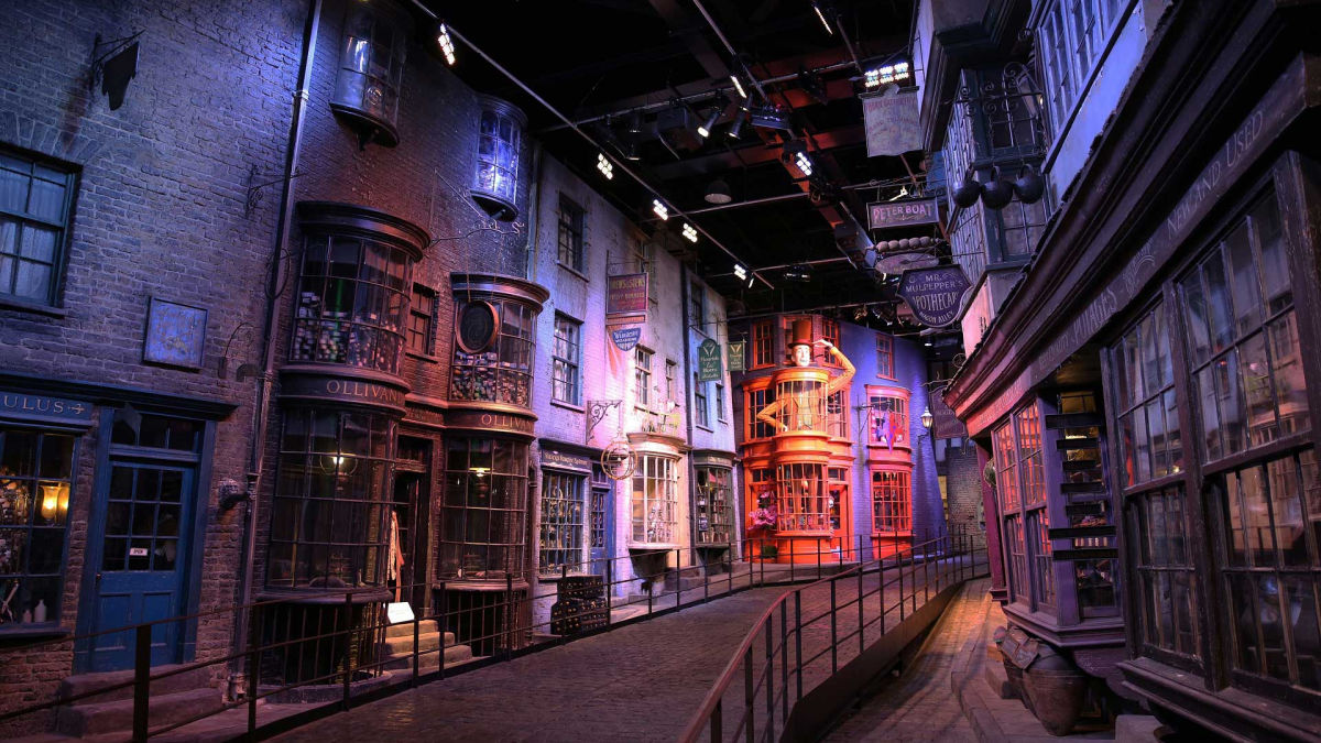 Warner Bros. Studio Tour London - Harry Potter Street