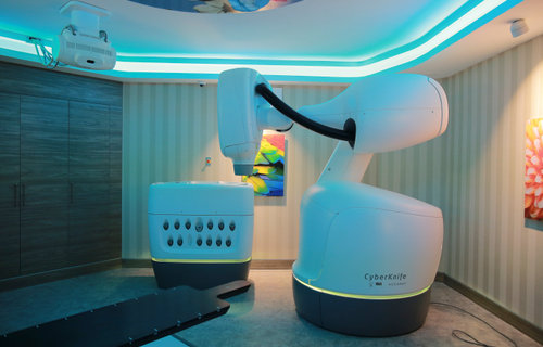CyberKnife Nedir? CyberKnife M6 Tedavisi Nasıl Uygulanır?