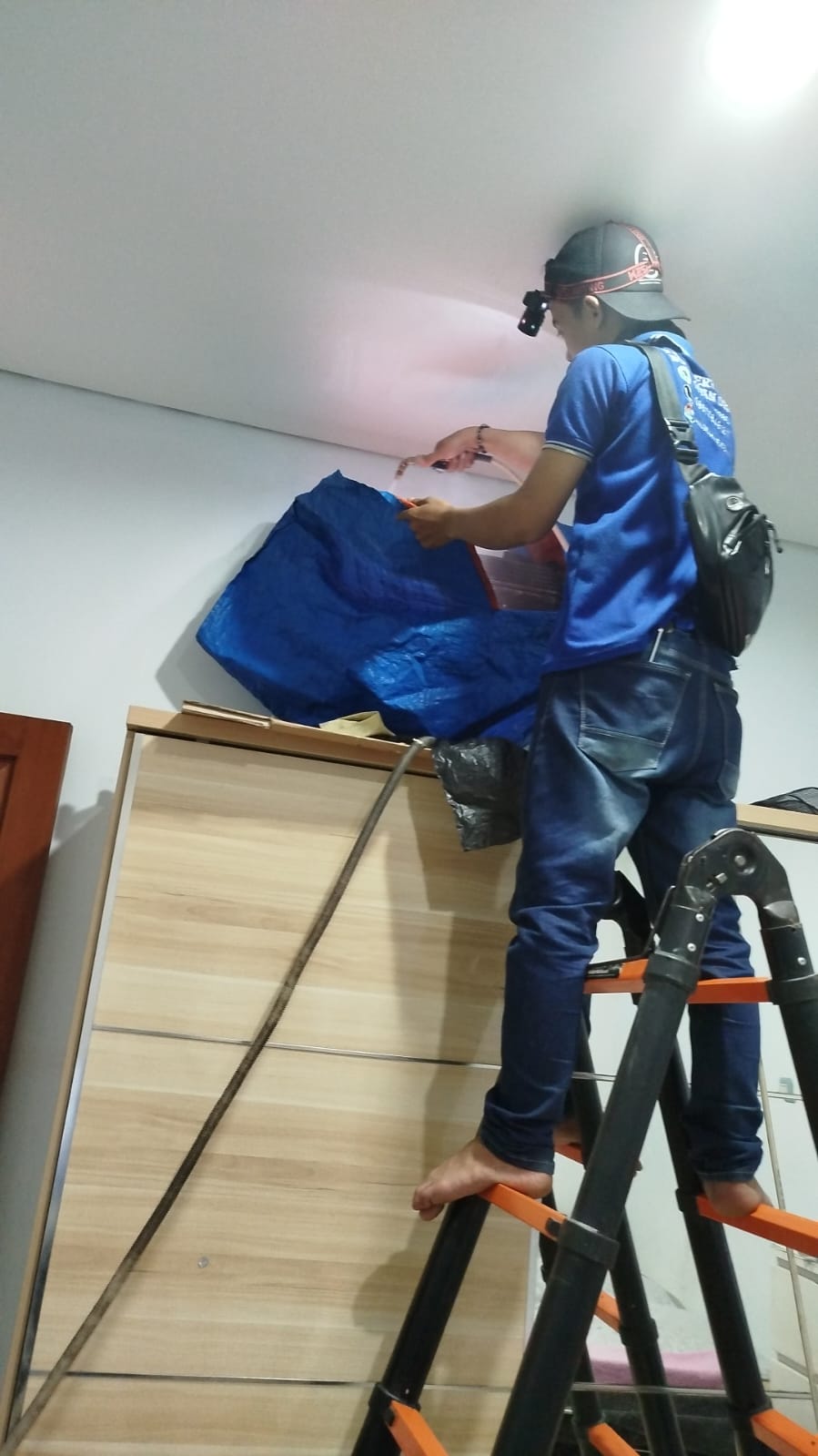 "Layanan Darurat AC: Siap Sedia 24 Jam untuk Kenyamanan Anda"-anugrah Wira teknik