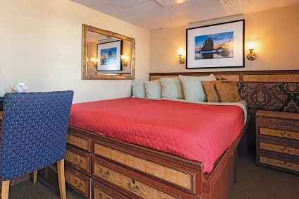 Admiral Stateroom Photo