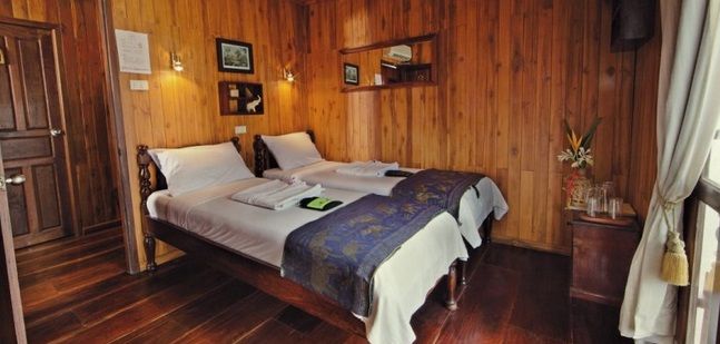 Classic Cabin - Main Deck Photo