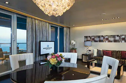 H2 - Haven Delixe Owner's Suite with Large Balcony (After 11 Oct 2020) Photo