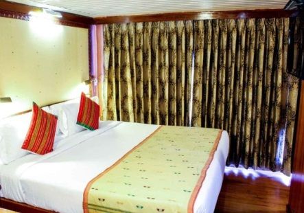 Luxury Balcony Cabin Photo