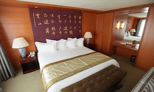 Shangri-La Suite Photo