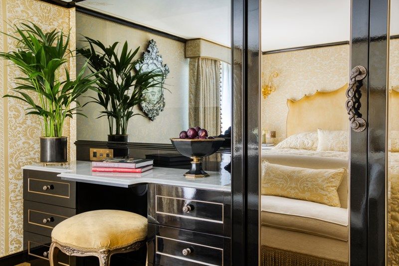Suite Photo