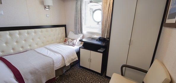 Cat G - Single Porthole Cabin Photo