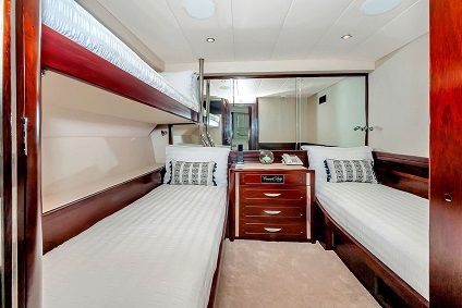 Twin Starboard Stateroom Photo