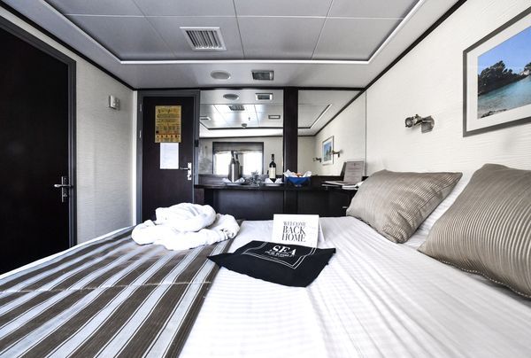 Cat C - Main Deck 1 Double Bed Photo